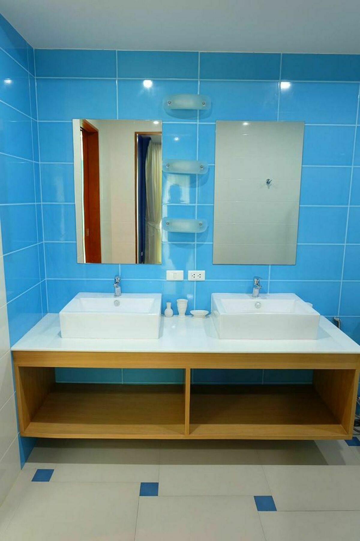 Condor Apartment Nai Harn Экстерьер фото