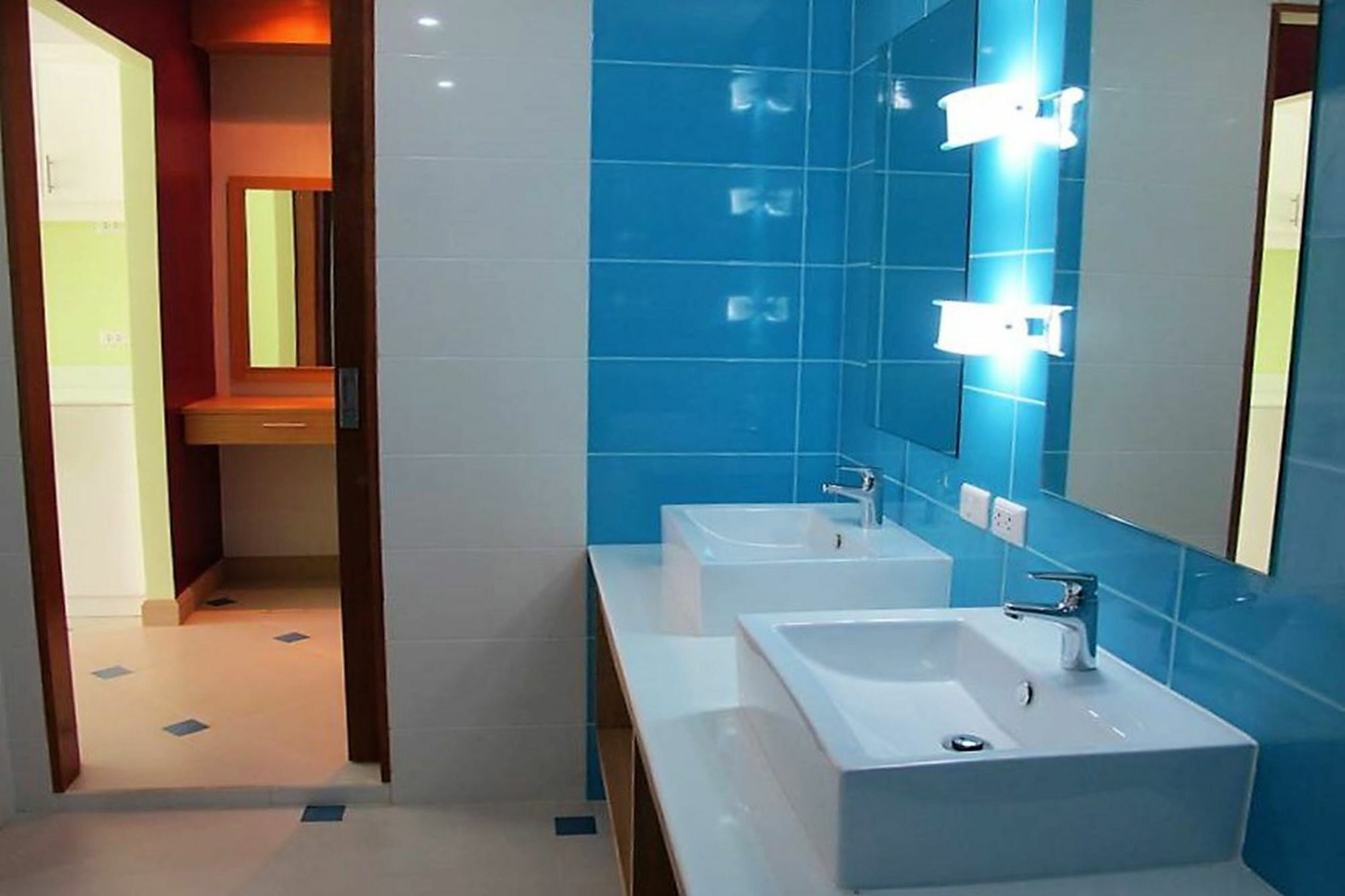 Condor Apartment Nai Harn Экстерьер фото